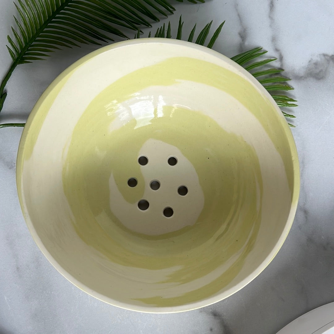 Chartreuse Berry Bowl – MollySanyourCeramics